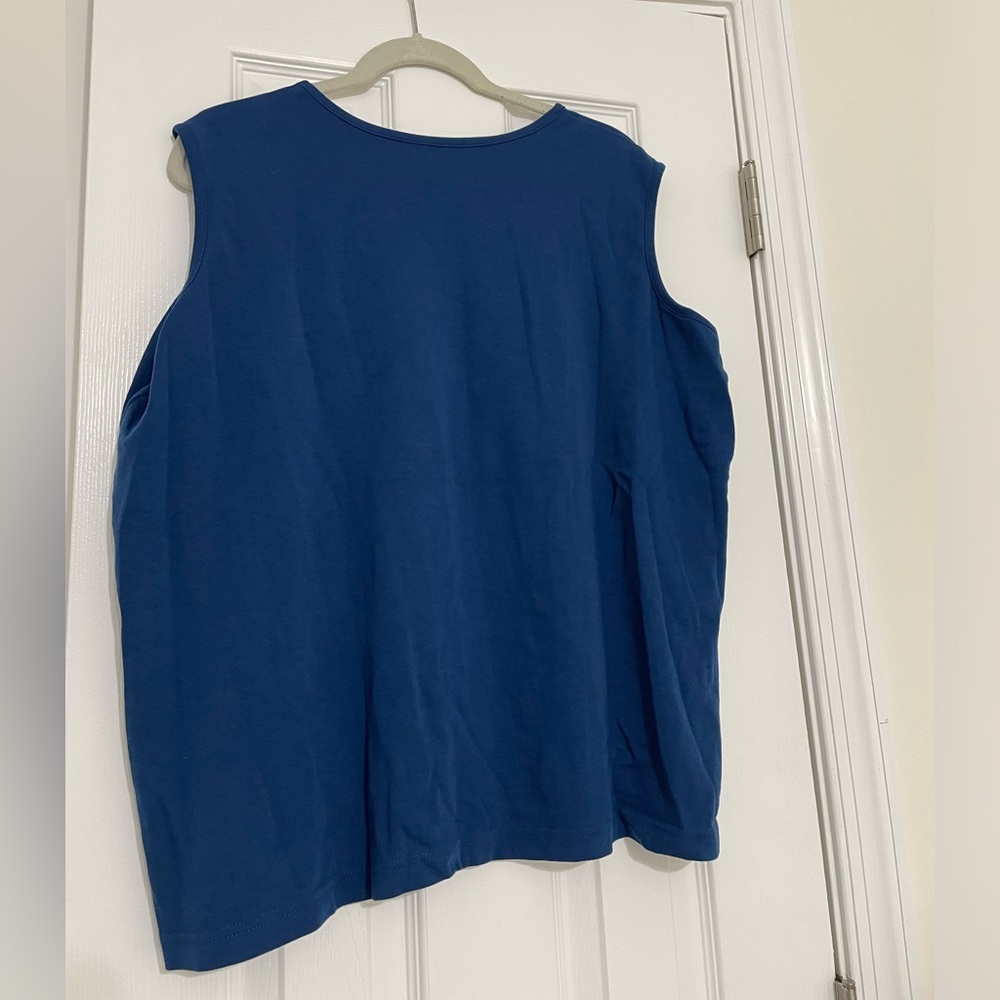 Tank top. - Picture 2 of 3